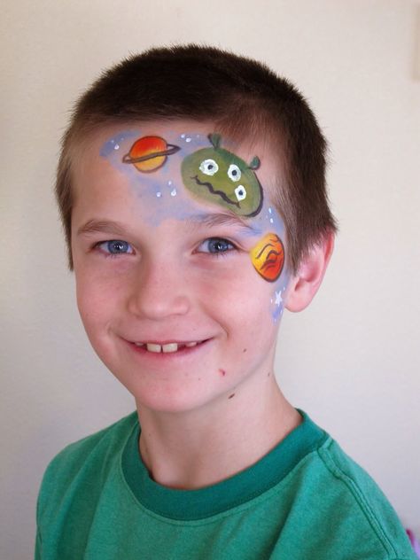 Alien Face Paint, Easter Face Paint, Easy Face Painting Designs, Face Painting For Boys, Alien Makeup, Alien Face, Face Painting Easy, Kids Face Paint, Space Birthday Party