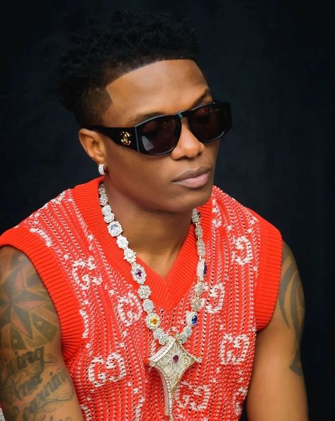 Wizkid Pictures, Wizkid Wallpaper Iphone, Wizkid Wallpaper, Black And White Photography Portraits, Mother Mary Pictures, Mary Pictures, Eagle Wallpaper, Self Pictures, Medical Photos