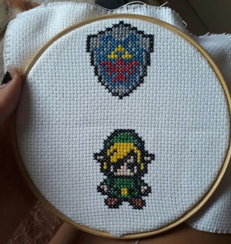 Arte Grunge, Stitching Patterns, Cross Stitching, Pixel Art, Stitch Patterns, Cross Stitch Patterns, Nintendo, Mario, Zelda