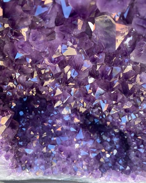 We have more HUGE / TALL amethyst geodes now listed 💜 Spectacular! Some really lovely ones 🔮😍 Some magical and truly unique fabulous pieces - take a look Here are just a few pics of new stock Delivery only takes a few days to reach you, prices to suit all budgets ☺️ Click for to see amethyst geodes👇🏻💜 https://jewelcrystals.co.uk/product-category/geodes/ The website has all prices, sizes etc so take a look Follow / like our page for regular stock updates @jewelcrystalsltd #amethys... Amethyst Cathedral, Crystal Cave, Quartz Geode, Crystal Geode, Cute Room Ideas, Amethyst Geode, Environment Design, Look Here, Centre Pieces