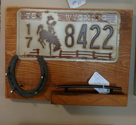 Plate Organizer, Letter Rack, Key Rack, Horse Shoe, License Plates, Key Holder, License Plate, Projects To Try, Woodworking