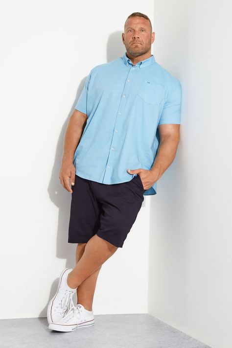 Dad Bod Outfits, Big Guy Fashion Casual, Big And Tall Fashion For Men, Plus Size Men Outfits, Outfits For Big Men, Clothes For Big Men, Dad Outfits, Fat Guy Fashion, Tall Men Fashion