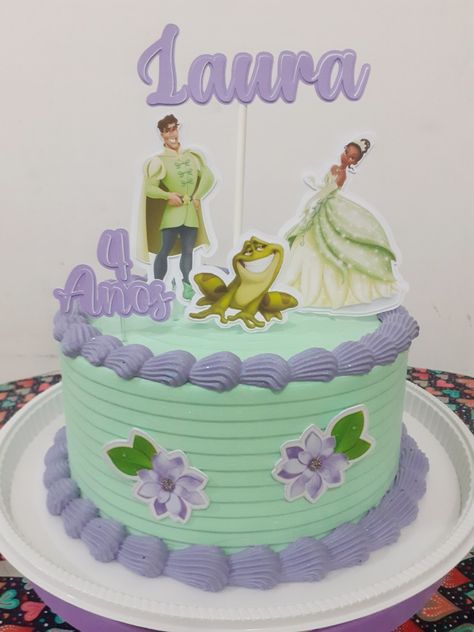 Princess Tiana Cake Ideas, Tiana Cake Ideas, Tiana Cake, Princess Tiana Birthday Party, Tiana Birthday Party, Bolo Rapunzel, Creative Cake Ideas, Birthday Sweets, Diy Birthday Cake