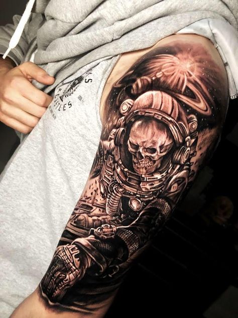 Astronaut And Alien Tattoo, Astronaut Skull Tattoo, Astronaut Sleeve Tattoo, Dead Space Tattoo, Astronaut Tattoo Ideas, Outer Space Tattoos, Space Tattoo Sleeve, Black Dragon Tattoo, Universe Tattoo