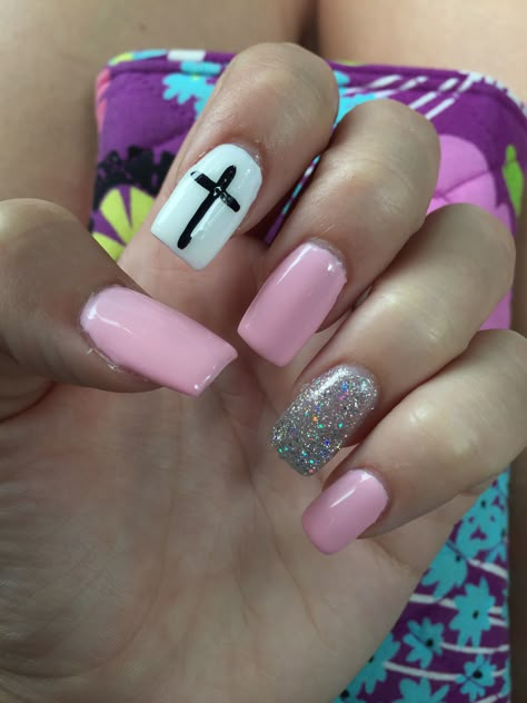 Easter Cross Nails, Christian Nail Art, Medium Nail Designs, Faith Nails, Christian Nails, Cross Nail Designs, Pink Bling Nails, Cross Nail Art, Nails April