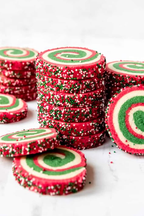 Christmas Pinwheel Cookies - House of Nash Eats Christmas Pinwheel Cookies, Grinch Cookies, Mexican Wedding Cookies, Pinwheel Cookies, Turtle Cookies, Chocolate Crinkle Cookies, Chocolate Crinkles, Roll Cookies, Best Christmas Cookies