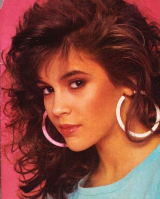 Big Earrings | Best of the 80s Hairspray Hairstyles, 80’s Hair, 80's Hairstyle, 80s Icons, 1980s Hair, 80s Makeup, 80s Look, 80’s Fashion, 80s Hair