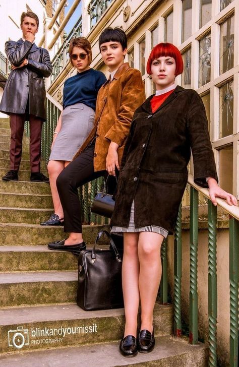 MOD alert Mod Style Women, Mod Fashion Women, 60s Looks, Mods Style, Style Rookie, 1960s Mod Fashion, Pin Up Costume, Mod Culture, 70’s Aesthetic