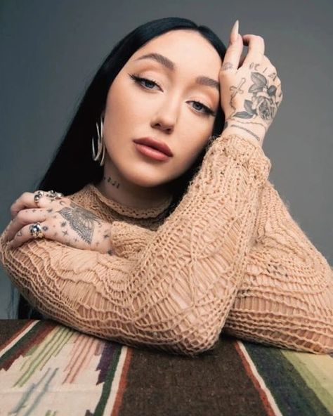 Noah Cyrus Makeup, Noah Cyrus Style, Noah Cyrus Wallpaper, Noah Cyrus Aesthetic, Greyson Chance, Josh Hartnett, Noah Cyrus, Billy Ray Cyrus, Kristin Chenoweth