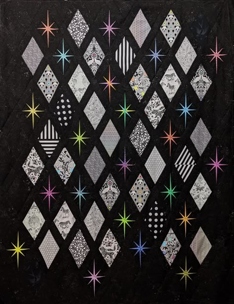 Tula Pink Linework Quilt, Atomic Starburst Quilt Pattern, Quilt Diamond Pattern, 60 Degree Diamond Quilt Pattern, Celestial Quilt Pattern, Black Background Quilts, Quilts With Black Background, Tula Pink Quilts, Fussy Cut Quilt Patterns