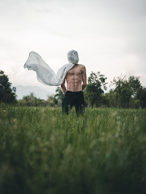 Free Man, Man In Field Photography, Man In Nature Photography, Poses In Nature Photo Ideas, Nature Photoshoot Men, Scary Photography, Apollo Statue, Lake Photoshoot, Nature Photoshoot