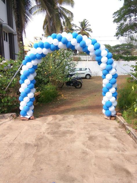 Balloon Gate Decoration, Indian Wedding Decoration Ideas, Balloon Gate, Stage Decoration Photos, Airplane Birthday Party Decorations, Welcome Gate, Indian Wedding Decoration, Gold Birthday Decorations, Decoration For Party