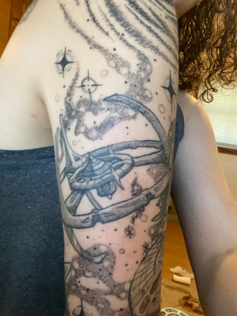 Star Trek Sleeve Tattoo, Ds9 Tattoo, Deep Space Nine Tattoo, Startrek Tattoos, Star Trek Tattoo Ideas, Tattoos For Forearm, Henna Doodles, Calvin And Hobbes Tattoo, Star Trek Tattoo