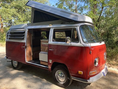 Combi Vw T2, Vw Aircooled, Combi Vw, German Cars, Camping Car, Patina, Trucks, Cars, Van