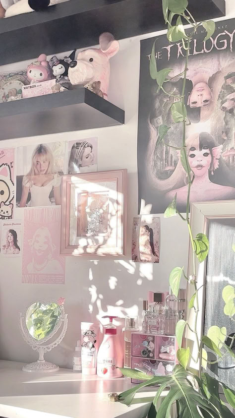 my photo/room!! #coquette #dolly #lanadelrey #melaniemartinez #girlblogger Melanie Martinez Themed Room, Melanie Martinez Room Ideas, Melanie Martinez Room, Melanie Merch, Room Coquette, Photo Room, Cleaning My Room, Cute Rooms, Coquette Room