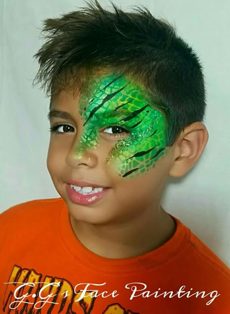 Dinosaur Makeup Halloween, Halloween Scratch Makeup, Dinosaur Makeup Kids, Reptile Face Paint, Trex Face Paint, Alligator Face Paint, Dino Face Paint Easy, Crocodile Face Paint, T Rex Face Paint