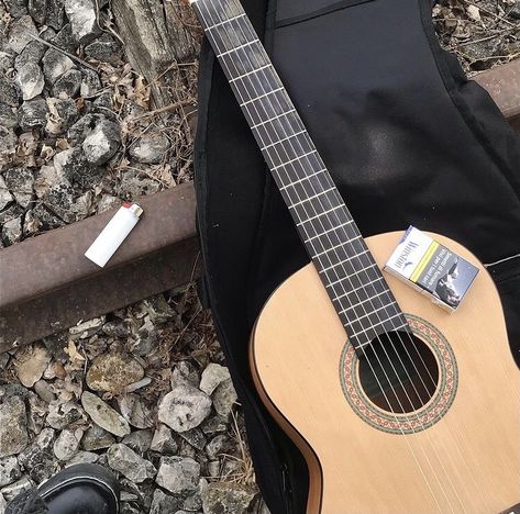 playing guitar while smoking best thing ever Play Quotes, Lung Disease, All About Music, Gorillaz, Playing Guitar, Cat Love, Disease, Music Instruments, Dj