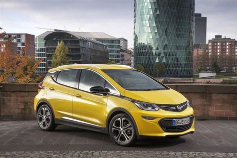 Opel Ampera-e : la Norvège d'abord Mercedes G63, Auto Racing Events, Yellow Car, Car Design Sketch, German Cars, Pope Francis, My Dream Car, Car Wallpapers, Sport Cars