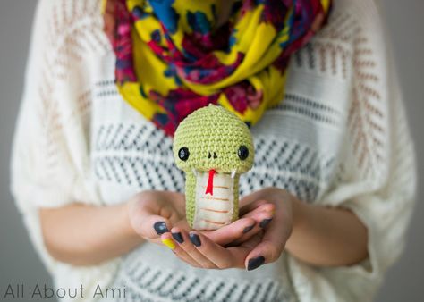 … Continued Snake Fangs, Amigurumi Snake, Snake Crochet, Chinese New Year Zodiac, All About Ami, Pattern Snake, Crochet Animal Amigurumi, Snake Pattern, Year Of The Snake