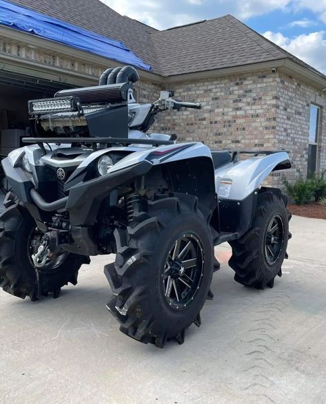 Best Off Road Vehicles, Atv Four Wheelers, Can Am Atv, Motocross Love, Four Wheeler, 4 Wheelers, Four Wheelers, Quad Bike, 4 Wheeler