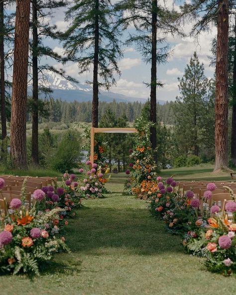 Summer Wedding Floral, Oregon Summer, Career In Fashion, Ceremony Florals, Curated Wedding, Wedding Flowers Summer, Fairy Wedding, The Senses, Oregon Wedding