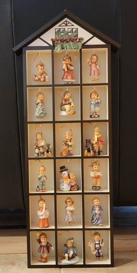 Berta Hummel Goebel Lot 18 Ornaments with Display case - Excellent Condition Friend Ornament, Christmas Tree Set, Ashton Drake, Gift Wrapper, Kids Ornaments, Vintage Studio, Christmas Ornament Sets, Angel Ornaments, Christmas Settings