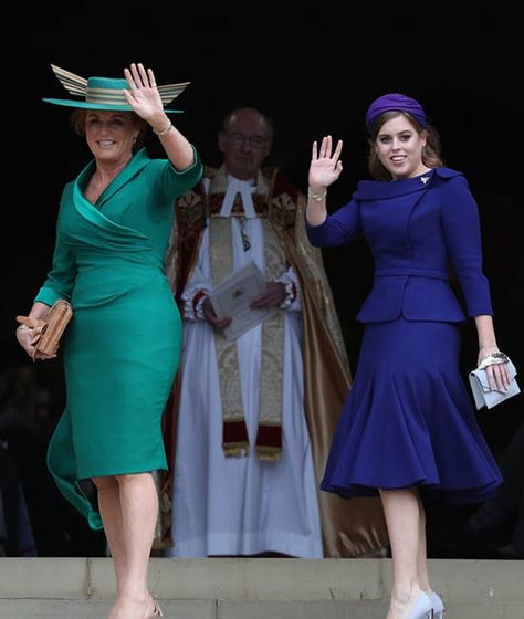 What Kate Middleton Wore to Princess Eugenie's Wedding  #sarahferguson #princessbeatrice #tealdress #widebrimhat #methystflaredskirtsuit Royal Wedding Guests, Royal Wedding Guests Outfits, British Royal Wedding, Wedding Guests Outfits, Eugenie Wedding, Autumn Phillips, Pixie Geldof, Maid Of Honour Dresses, Sarah Ferguson