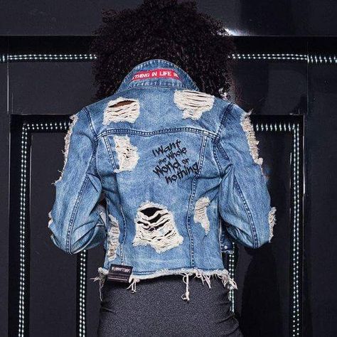 Jean Jacket Design, Jean Jacket Diy, Diy Ripped Jeans, Diy Denim Jacket, Painted Denim Jacket, Denim Inspiration, Diy Jacket, Denim Ideas, Moda Jeans