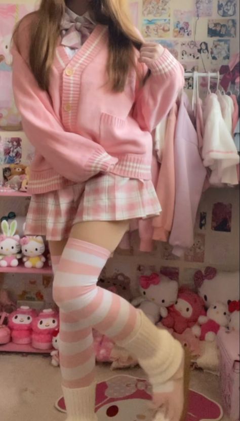 Kawaii Look Outfits, Kawaii Clothing Ideas, Kawaiicore Clothing, Kawwai Outfit Ideas, Cute Core Outfit Kawaii, Pinkcore Outfit, Kawaii Style Outfits, Kawaii Outfits Pink, Cute Core Outfits