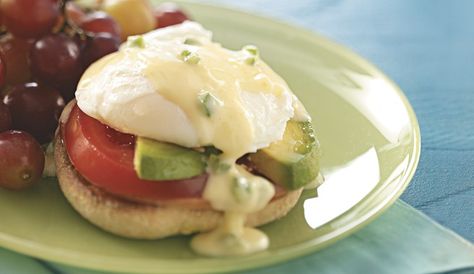 Eggs Benedict with Jalapeno Hollandaise Southern Brunch, Hollandaise Recipe, Eggs Benedict Casserole, Benedict Recipe, Christmas Brunch Recipes, Eggs Benny, Eggs Benedict Recipe, Brunch Eggs, Tomato Avocado