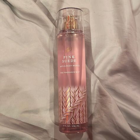 Brand New Bath And Bodyworks Pink Suede Pink Bath Products, Pink Bath And Body Works Perfume, Pink Suede Bath And Body Works, Coquette Bath And Body Works, Pink Body Spray Victoria Secrets, Beauty Works, Fragrance Lotion, Fragrances Perfume Woman, Body Smells