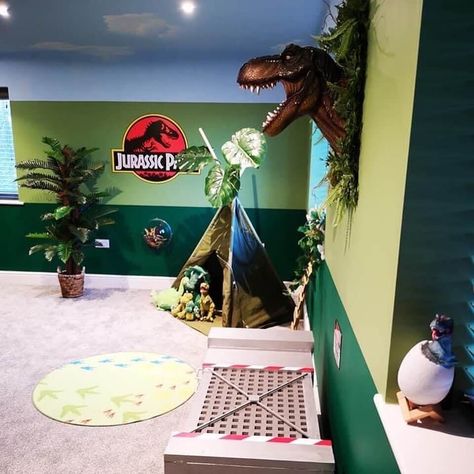 This IKEA storage box is perfect as dinosaur cage - IKEA Hackers Jurassic Park Bedroom, Ikea Storage Boxes, Dino Room, Dinosaur Kids Room, Dinosaur Room Decor, Bedroom Transformation, Dinosaur Bedroom, Dinosaur Room, Big Boy Bedrooms