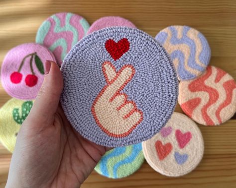 Cute Punch Needle, Punch Coaster, Punch Needle Coasters, Coffee Art Painting, Punch Needle Coaster, Colorful Drinks, Cute Coasters, Fabric Gift Wrap, Coffee Coasters