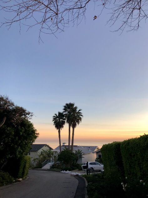 California Sunset Aesthetic, California Suburbs, Suburbs Aesthetic, Types Of Aesthetics, California Sunset, The Suburbs, Malibu California, Sunset Aesthetic, Drive Through