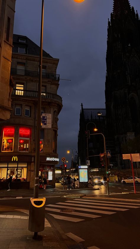 German City Aesthetic Night, Deutschland Aesthetic, Cologne Aesthetic, Citylife Aesthetic, Germany Night, Germany Aesthetic, Beach Sunset Wallpaper, Waves Wallpaper, Cute Couples Photography