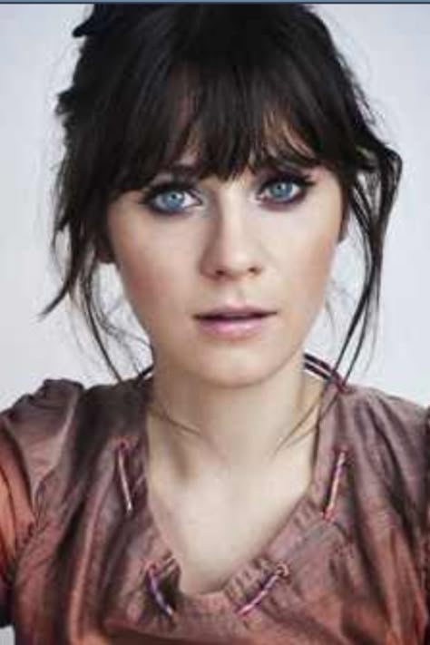 zooey deschanel Zooey Deschanel Hair, Bang Hair, Fringe Hair, Chocolate Hair, Pin Hair, Hair Affair, Fringe Hairstyles, Zooey Deschanel, Short Haircut