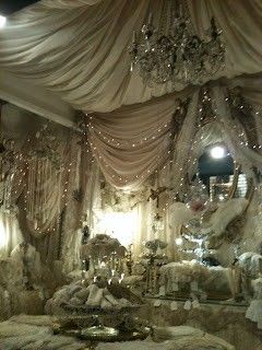 Junk Decorating, Tea Cottage, Bohemian Ideas, Marylebone London, Glam Decor, Pretty Room, Dreamy Room, Dream Room Inspiration, Home Inspiration