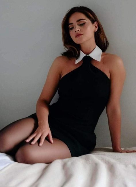 Jenna Coleman Photoshoot, Oswin Coleman, Mary Ann And Ginger, Doctor Who Actors, Witchfinder General, Lingerie Instagram, Chloe Bennett, Secretary Outfits, Ford F1