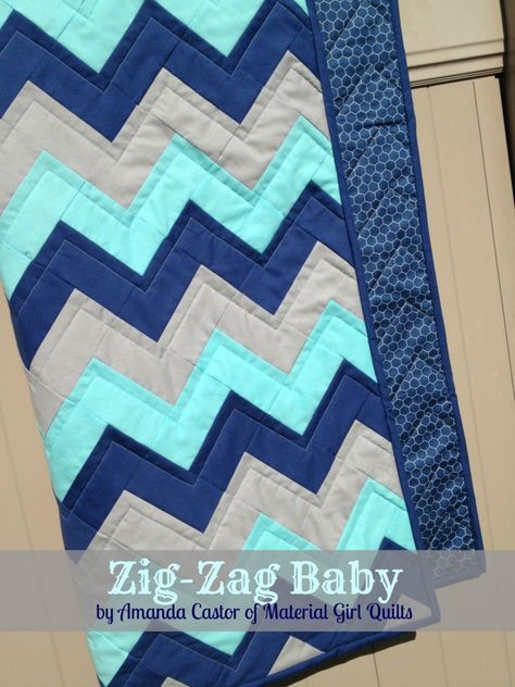 Chevron Quilts, Zig Zag Quilt, Chevron Quilt Pattern, Japanese Quilt Patterns, Sew Crafts, Red Pepper Quilts, Girl Quilts, Moda Bake Shop, Sewing Quilts