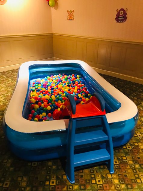 Awesome pool ball pit with slide took about 700 balls to get this full hand me down second hand items Ball Pit Party Ideas, Diy Ball Pit With Slide, Birthday Party Ball Pit, Inflatable Pool Ball Pit, Slide Into Ball Pit, Diy Ball Pit For Party, Homemade Ball Pit, Diy Ball Pit For Toddlers, Ball Pit Slide