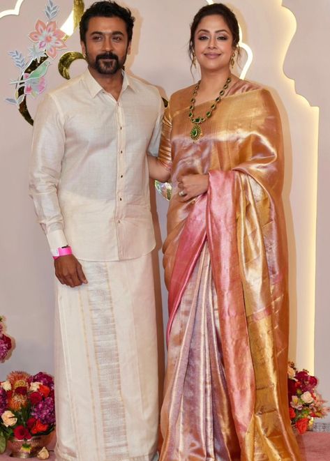 Jyothika In Saree, Reception Look Bride Indian Saree, Jothika In Saree, Brides Mother Indian Outfit, Suriya Jyothika, Instagram Celebrities, Anant Ambani, Reception Saree, Phone Pay