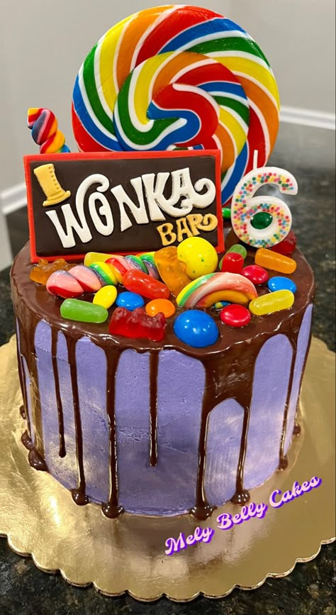 Charlie And The Chocolate Factory Cake Ideas, Willie Wonka Cake, Wonka Themed Birthday, Wonka Themed Food, Chocolate Birthday Party Theme, Wonka Cake Ideas, Willy Wonka Birthday Party Ideas, Willy Wonka Cake Ideas, Willy Wonka Cupcakes