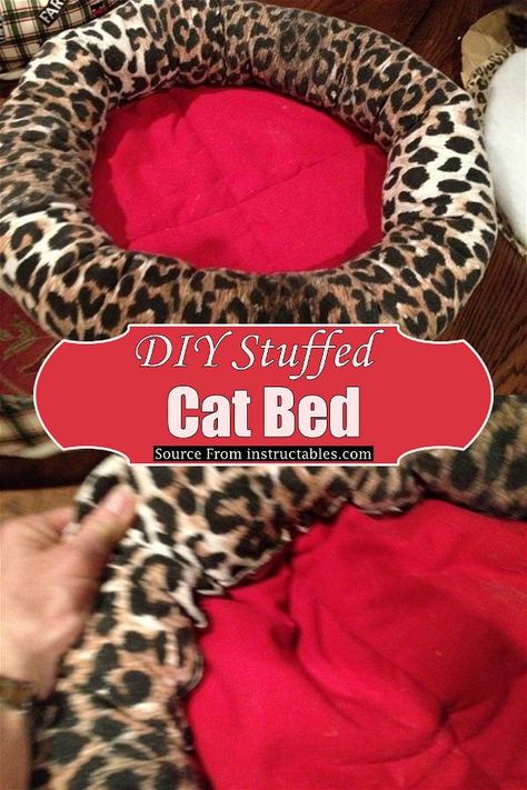 No Sew Cat Bed, Cat Bed Patterns Free, Diy Pet Bed Kitty, How To Make A Cat Bed Diy, Fleece Cat Bed Diy, Diy Cat Pillow, Diy Cat Bed Sewing Pattern, Sewing Cat Bed, Sew A Cat Bed