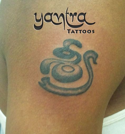 SREE in Telugu Telugu Tattoo, Yantra Tattoo, Shri Ram Wallpaper, Lettering Tattoos, Ram Wallpaper, Letter Designs, Name Tattoo Designs, Shri Ram, Name Tattoo