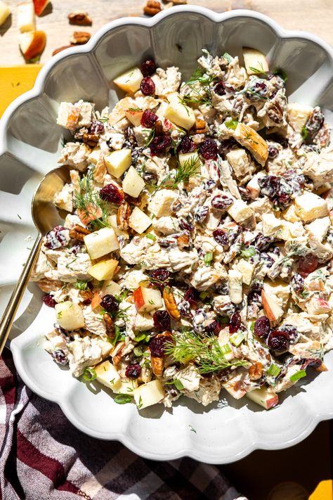 Fall Chicken Salad-5 Fall Chicken Salad Recipe, Fall Chicken Salad, Chicken Salad Healthy, Autumn Chicken, Easy Protein, Apple Chicken, Healthy Chicken Salad, Crunchy Pecans, Food Spot