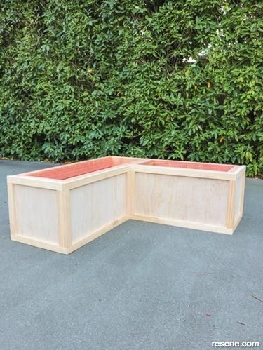 How to build a corner bench seat with storage Corner Bench Seating With Storage, Corner Storage Bench Diy, Bench Storage Corner, Deck Corner Bench, Corner Entry Bench With Storage, Corner Entryway Bench, Diy Storage Bench Seat, Corner Bench Dining Table, Diy Corner Bench