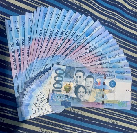 Pesos Money Philippines, Philippine Money Aesthetic, Philippine Peso Money Aesthetic, One Thousand Pesos Philippines, Money In Philippines, Money Pesos, Peso Money, Ph Money, Philippine Pesos Money