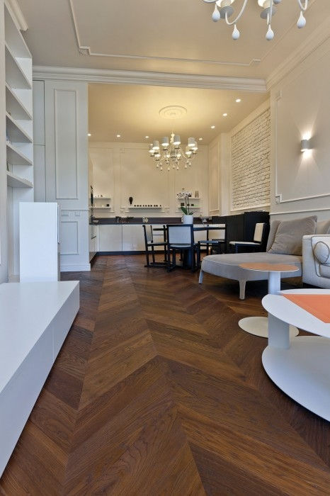 The rich, warm hues of our "Cognac" chevron parquet flooring create a striking contrast against white-painted brick walls, enhancing the architectural charm and contemporary style of any room. The chevron pattern, known for its classic yet dynamic visual appeal, adds depth and character, transforming ordinary spaces into extraordinary living environments.


Learn more 👉 https://www.hoffparquet.co.uk/chevron-flooring-london.html Chevron Wood Floor, Chevron Flooring, Classic Wood Floors, Chevron Parquet, Flooring Parquet, Wood Floor Pattern, Wood Floor Texture, Painted Brick Walls, Herringbone Wood Floor