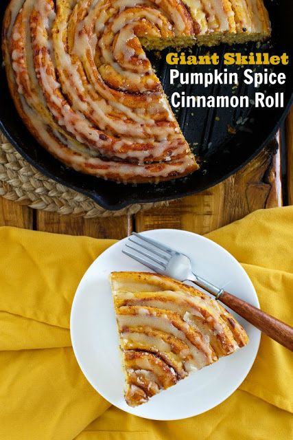 Any morning that starts with a slice of giant cinnamon roll is going to be good. If it is a big pumpkin skillet cinnamon roll with maple brown butter glaze, it is sure to be great! Brown Butter Glaze, Hot Fudge Cake, Big Pumpkin, Hot Chocolate Fudge, Butter Glaze, Maple Brown, Candied Sweet Potatoes, Amazing Breakfast, Party Food Dessert