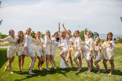 Bachelorette Party Etiquette, Spa Bachelorette Party, Wedding Duties, Spa Bachelorette, Luxury Bachelorette Party, Bachelorette Party Planner, Charleston Bachelorette Party, Planning A Bachelorette Party, Party Itinerary